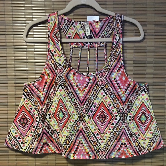 Crop top - Picture 2 of 4